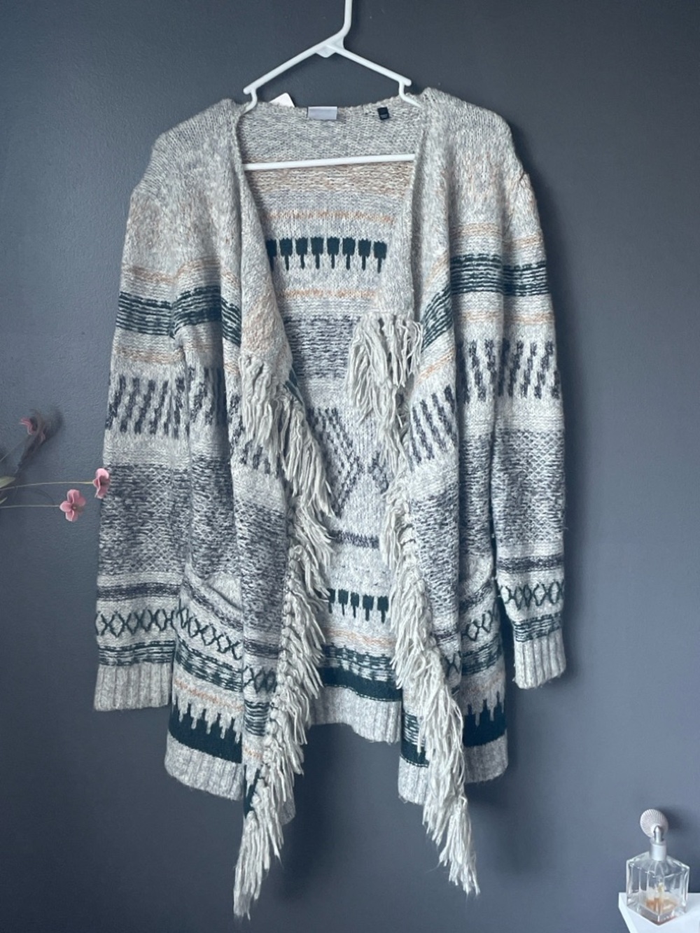Cabi Fringe Cardigan Sweater XXS Open Front Tribal Boho Knit Aztec Drape